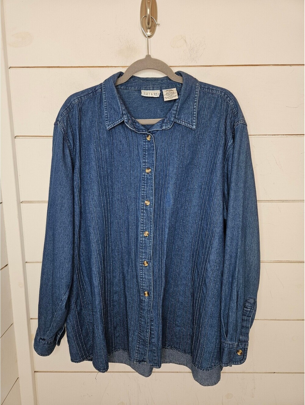 Vintage Casey & Max XL blue denim micro pleated 100% cotton button up shirt